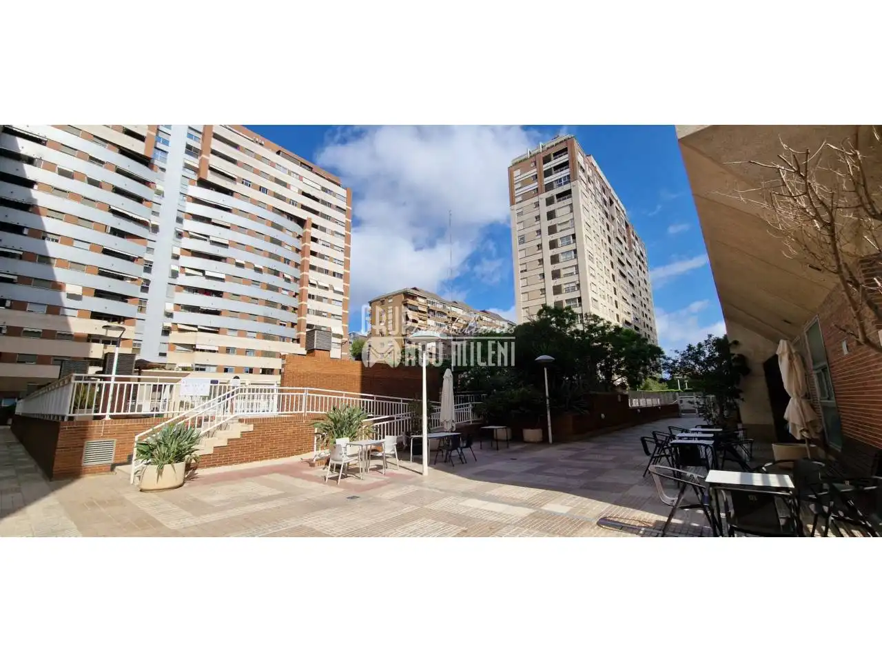 Vista exterior de Dúplex de lloguer en Valencia amb Aire condicionat, Jardí privat i Parquet