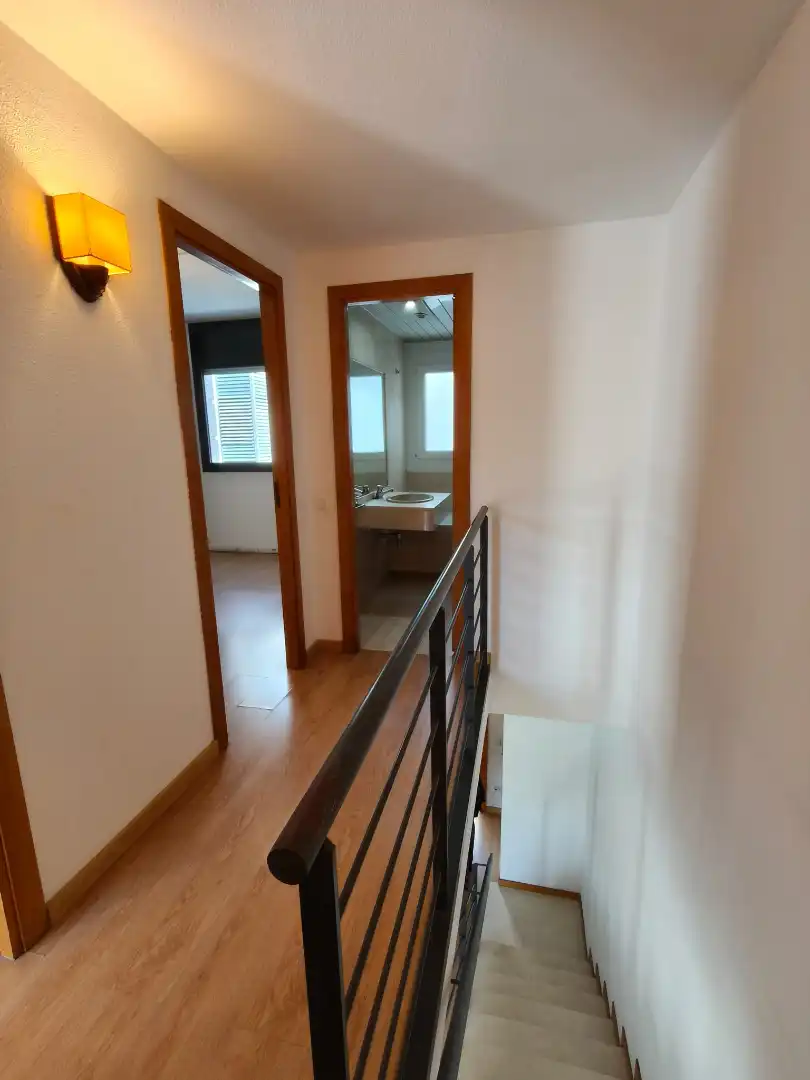 Maisonette zum Verkauf in Barcelona mit Klimaanlage, Heizung und Parkett