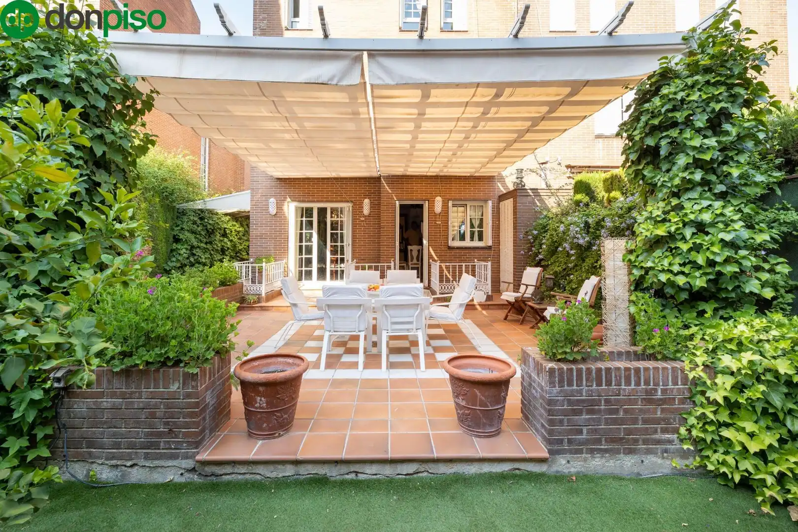 Terrace of Detached homes for sale in Granada  with Air Conditioner, Heating and Private garden