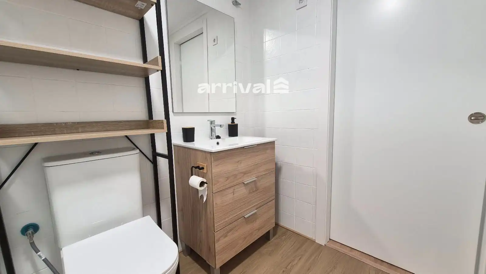 Badezimmer von Wohnung zur untervermieten in Valencia mit Heizung, Terrasse und Möbliert