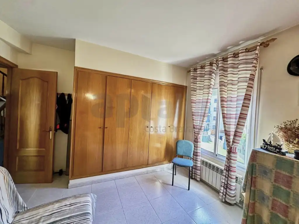 Habitación de Casa adosada en venta en Lloret de Mar con Calefacción, Jardín privado y Terraza