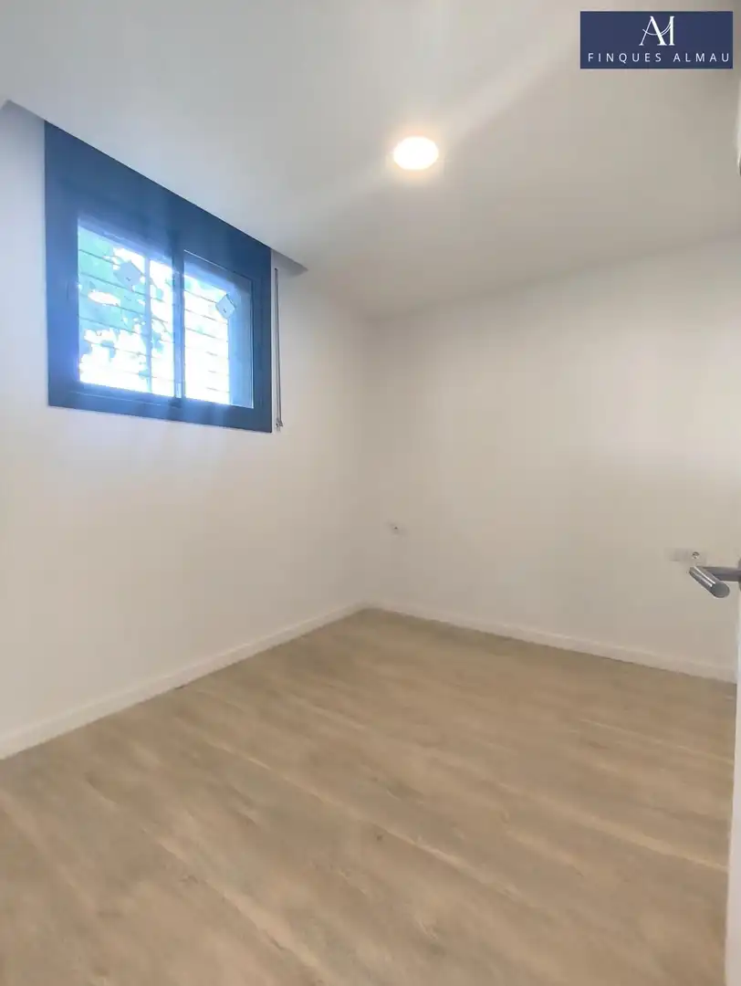 Schlafzimmer von Erdgeschoss zum Verkauf in Centre Vila 