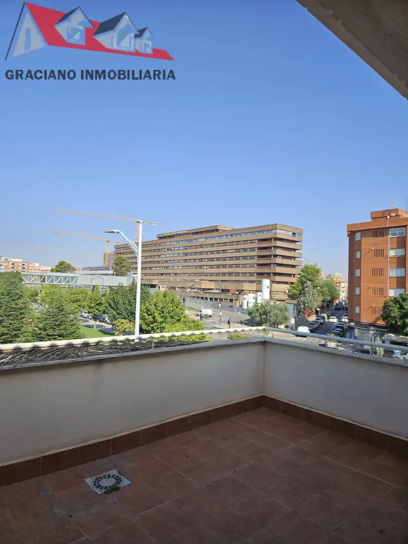 Adossat amb terrassa en venda a Facultad de Medicina, imagen 33