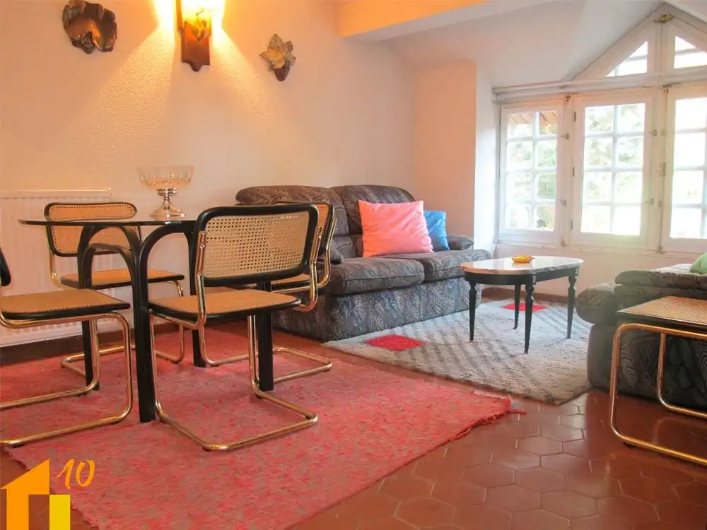Sala d'estar de Casa o xalet en venda en Burgos amb Calefacció, Jardí privat i Traster