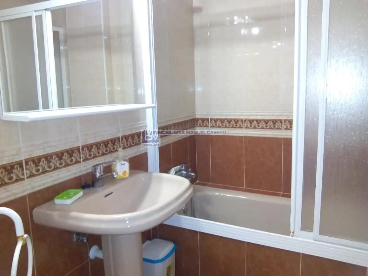 Badezimmer von Wohnung zur Miete in Cáceres mit Klimaanlage, Heizung und Möbliert