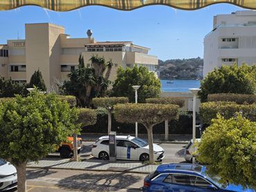 Appartement compact avec balcon à vendre à Calle RAMON MONCADA