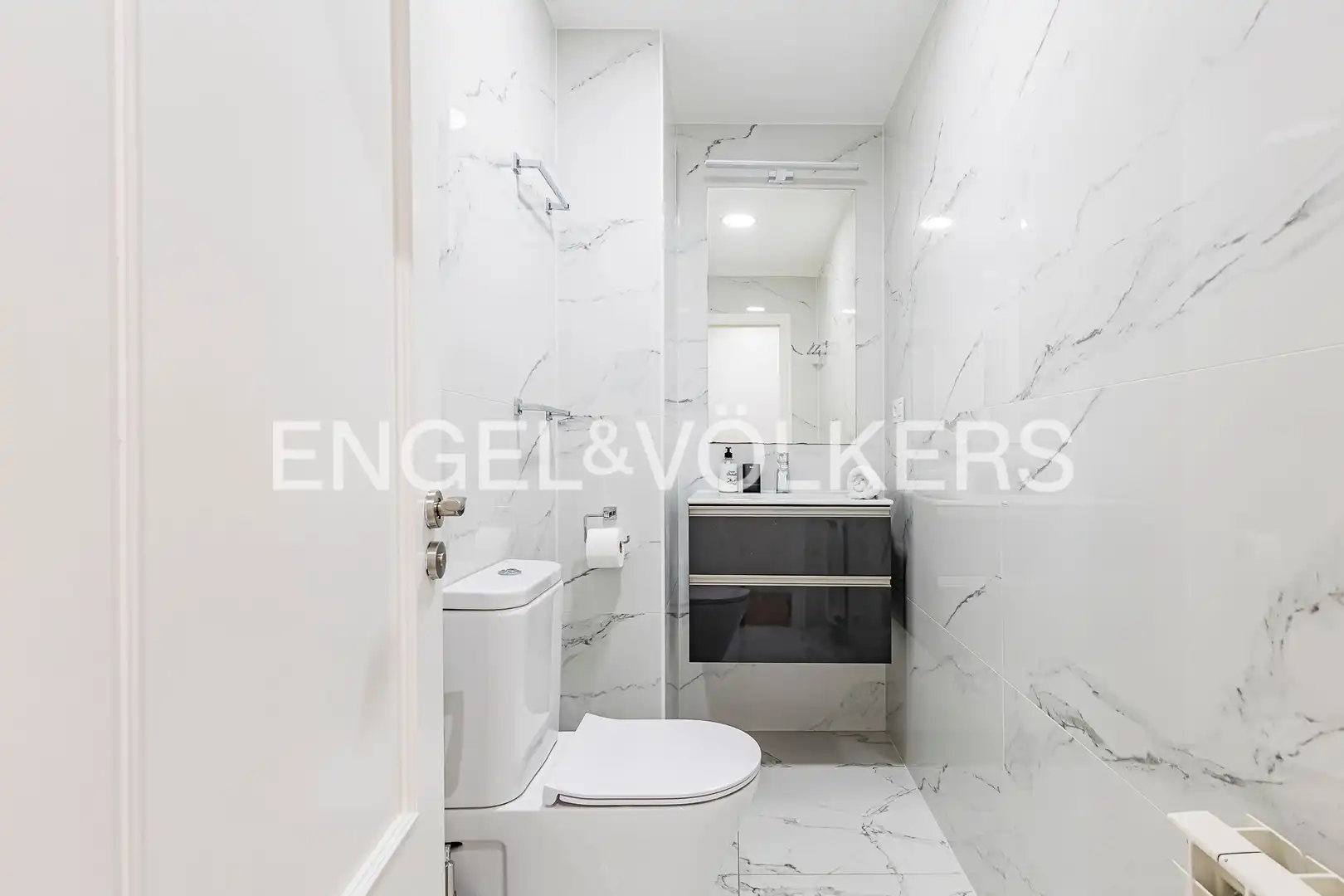 Appartamento con balcone in vendita a Eixample, imagen 28