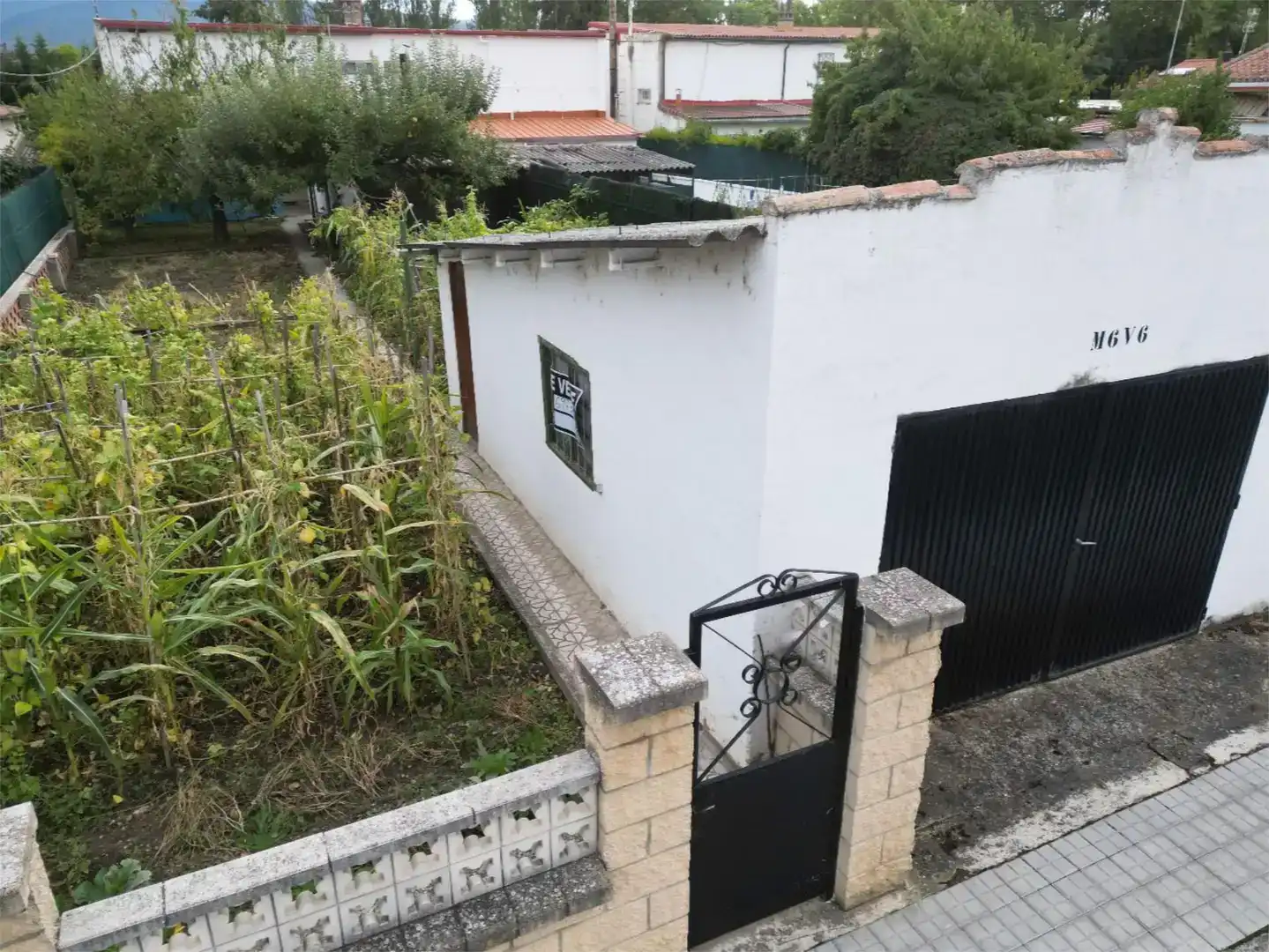Casa adosada en venda en Miranda de Ebro amb Jardí privat, Parquet i Traster