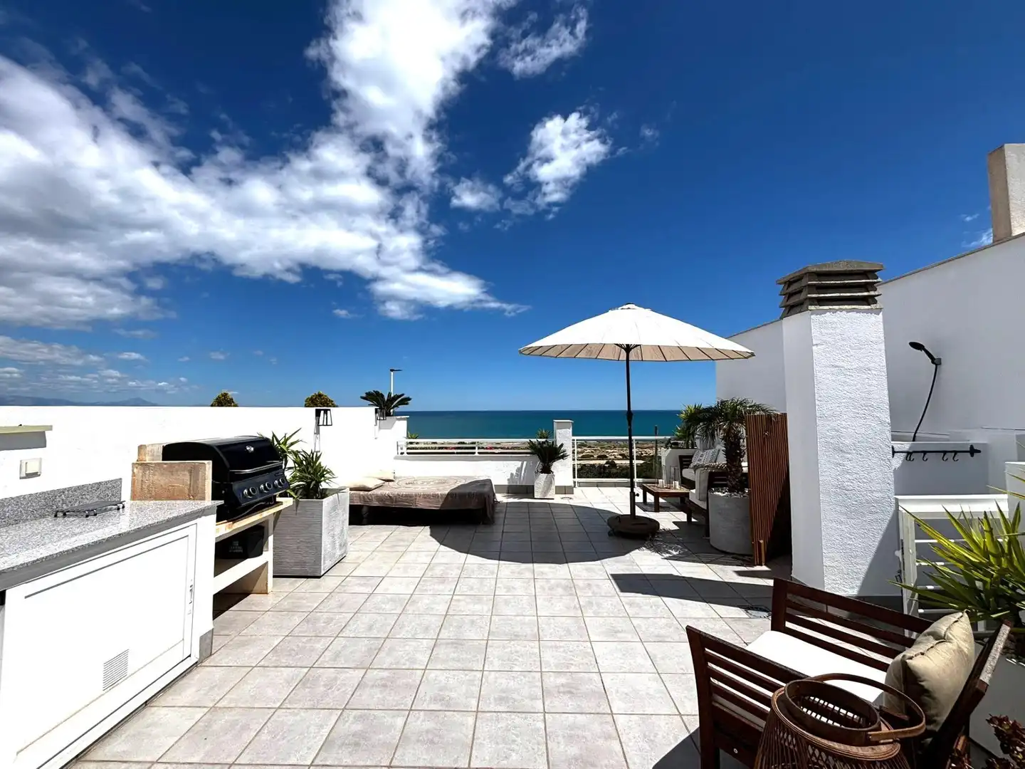 Terrasse von Dachboden zum Verkauf in Santa Pola mit Klimaanlage, Terrasse und Balkon