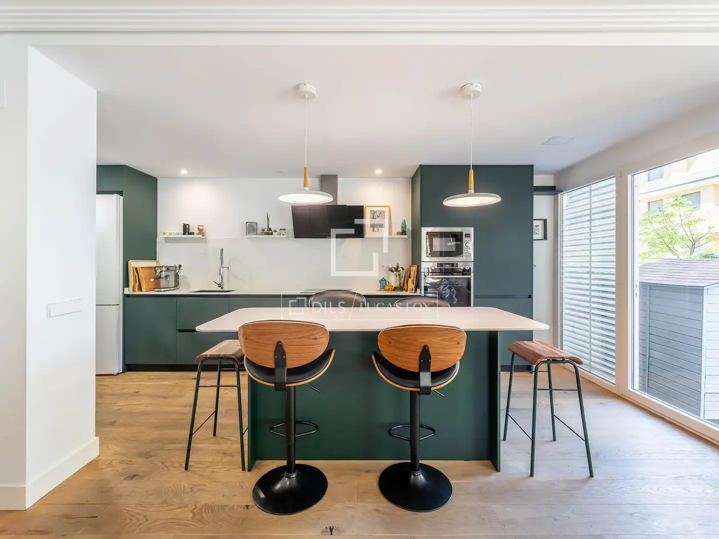 Kitchen of Flat for sale in Majadahonda  with Air Conditioner, Terrace and Swimming Pool