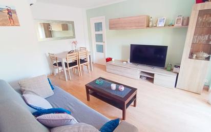 Living room of Flat for sale in Badalona  with Air Conditioner, Heating and Parquet flooring