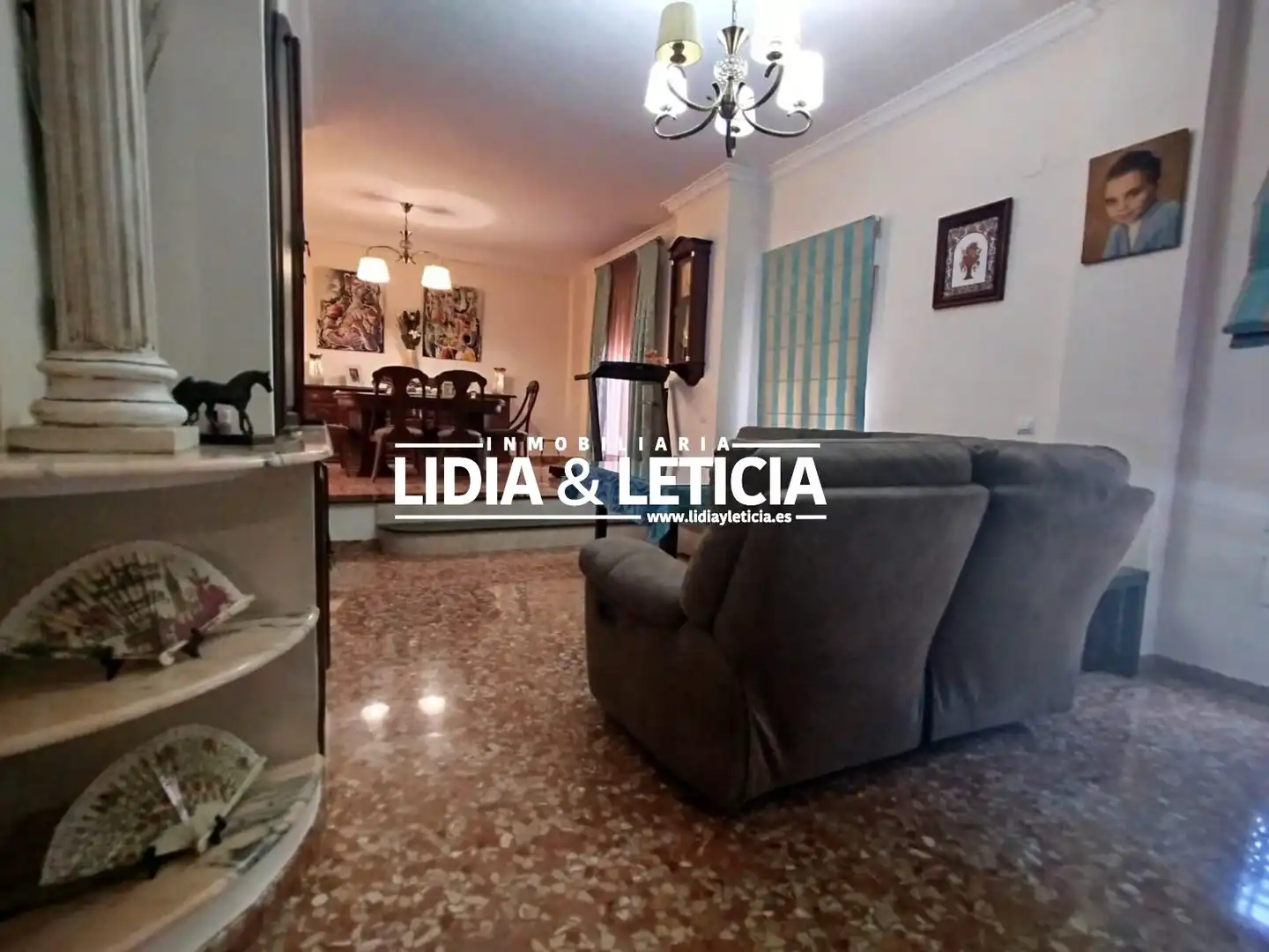 Vista exterior de Casa o xalet en venda en Alcalá de Guadaira amb Aire condicionat i Traster