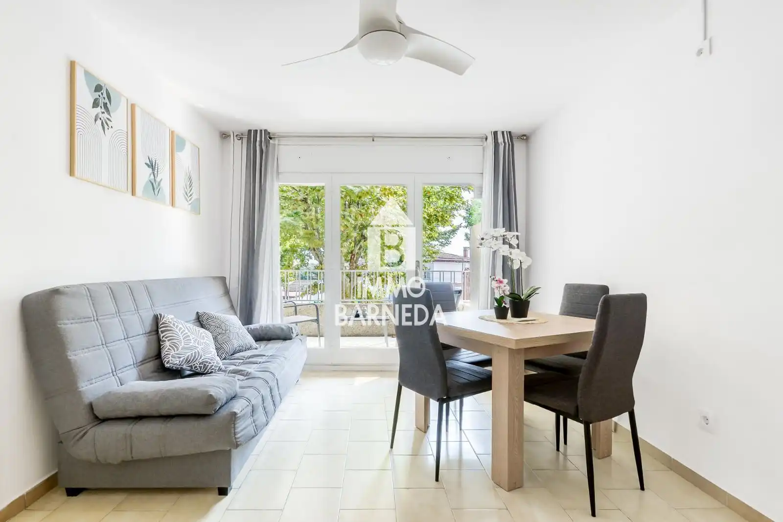 Außenansicht von Wohnung zum Verkauf in Empuriabrava mit Terrasse, Möbliert und Mikrowelle