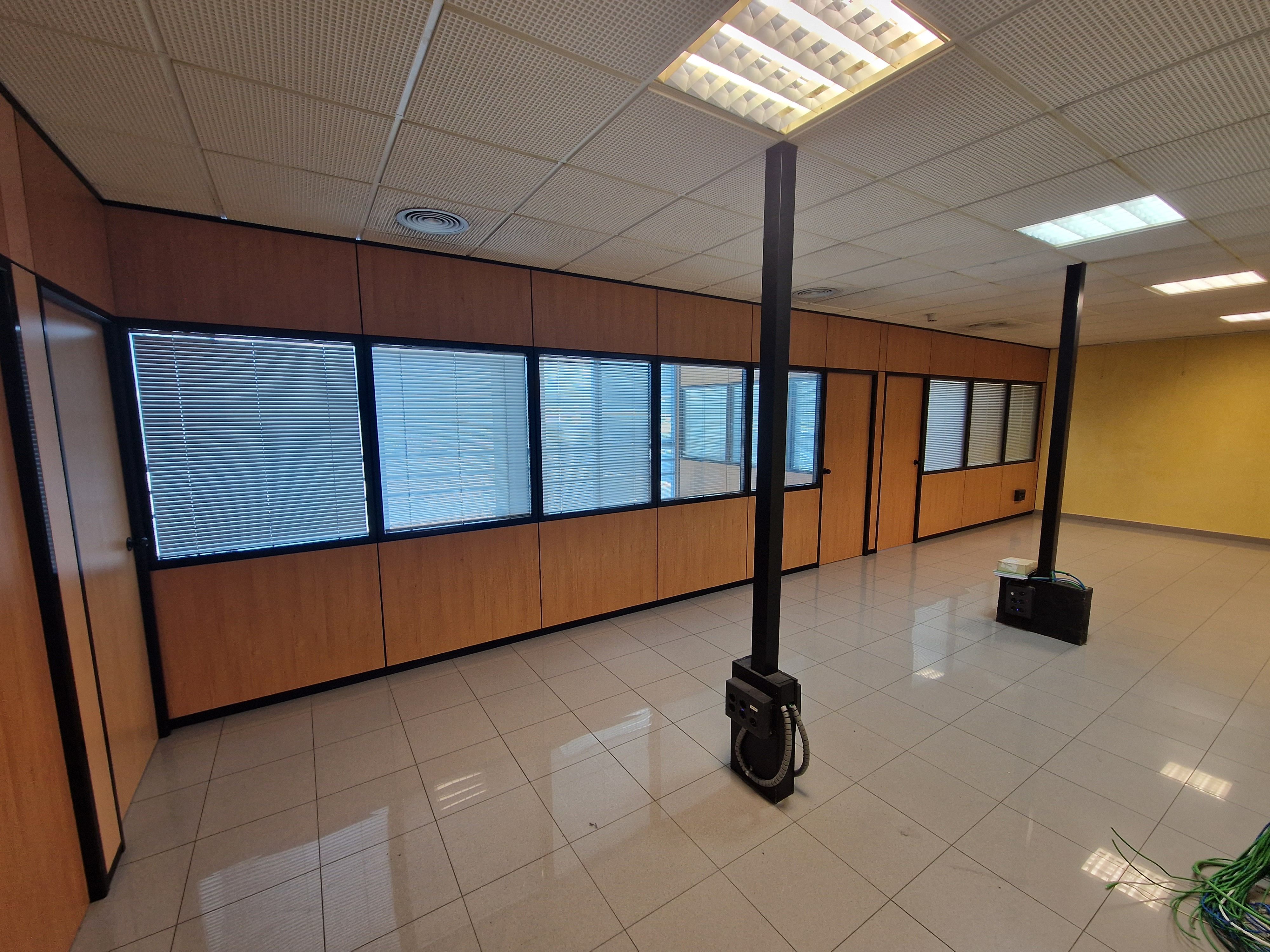 Office to rent in Plaça d' Eduard Toda, Molí de Vent