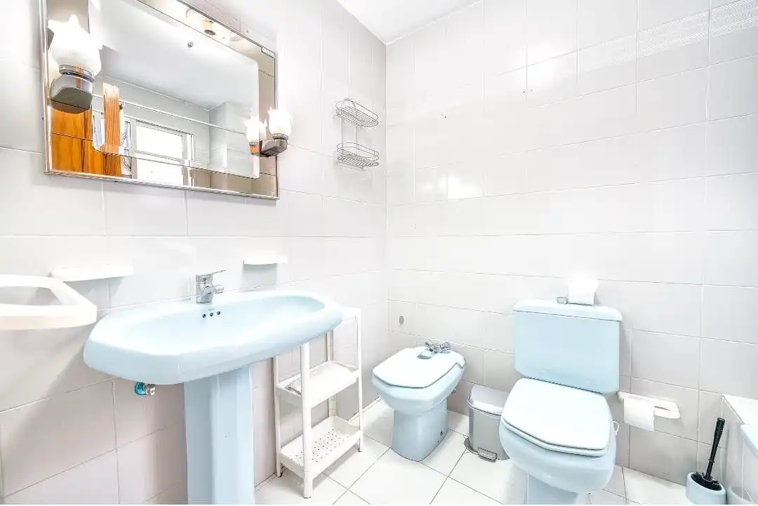 Bathroom of Flat for rent in Las Palmas de Gran Canaria  with Furnished, Washing machine and Microwave