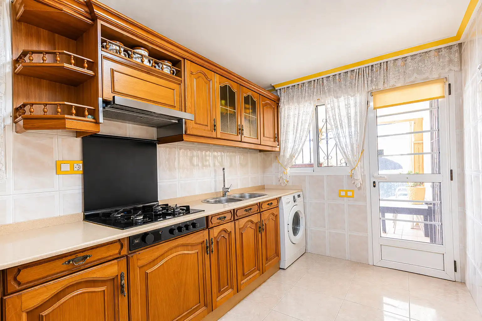 Cocina de Casa adosada en venta en La Nucia con Aire acondicionado, Trastero y Piscina