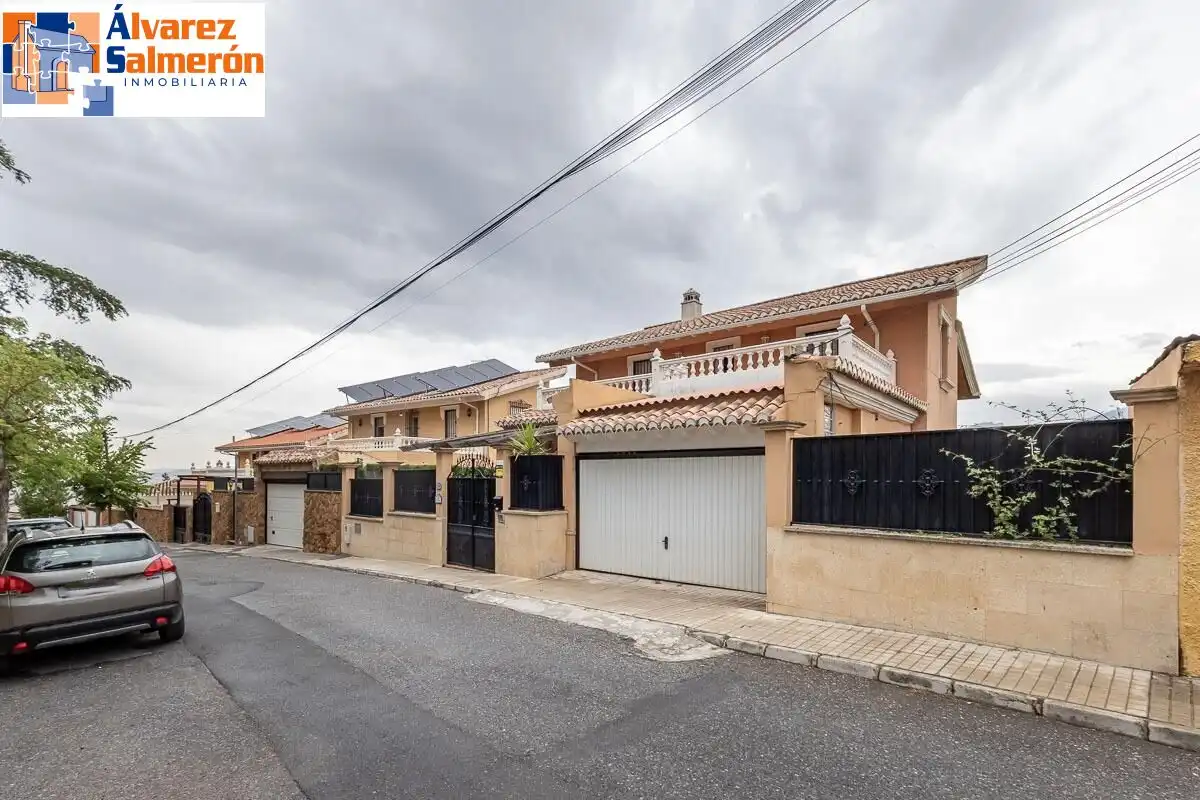 Detached house with terrace for sale in Calle Calle Sauce, imagen 3