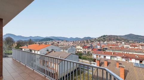 Foto 2 de Casa o xalet en venda a Calle Cl Pere Gussinyer, Olot, Girona