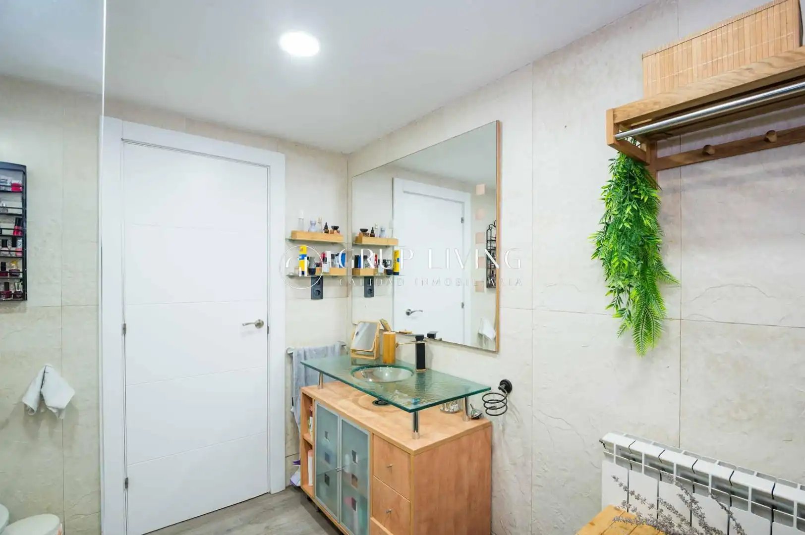 Baño de Piso en venta en Sitges con Calefacción, Jardín privado y Terraza