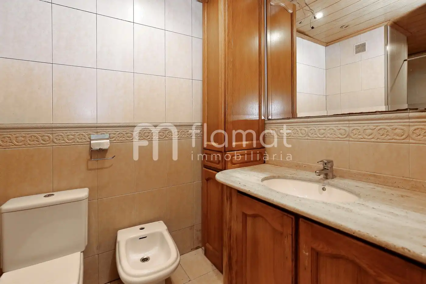 Badezimmer von Wohnung zum Verkauf in Centre