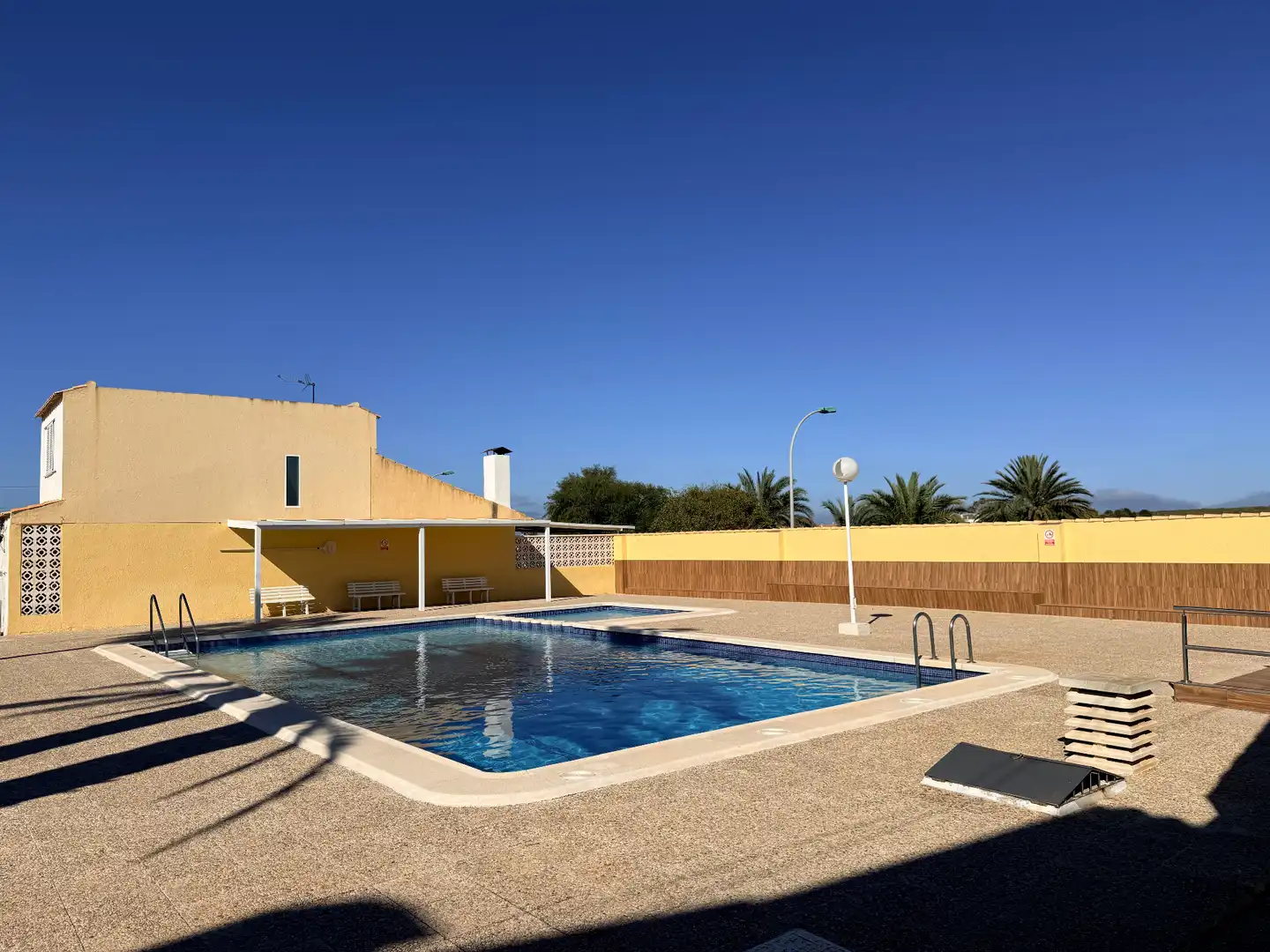 Piscina de Casa adosada en venta en Cartagena con Calefacción, Terraza y Amueblado