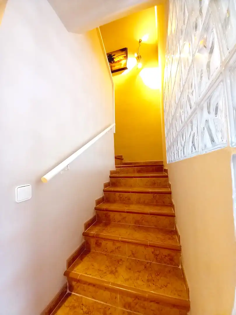 Houses for sale in L'Alfàs del Pi  with Air Conditioner, Private garden and Terrace