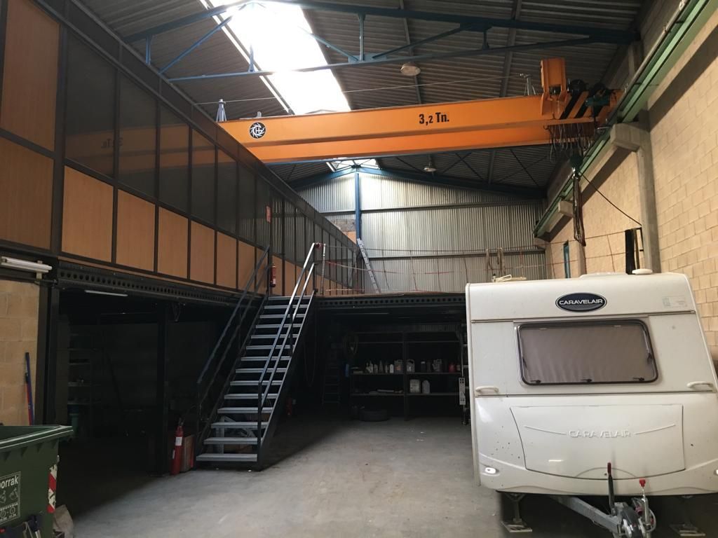 Aparcament de Nau industrial de lloguer en Zumarraga
