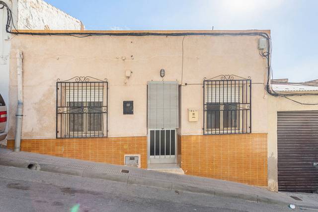 Casa-chalet en Venta en C/ Arriba en Redován