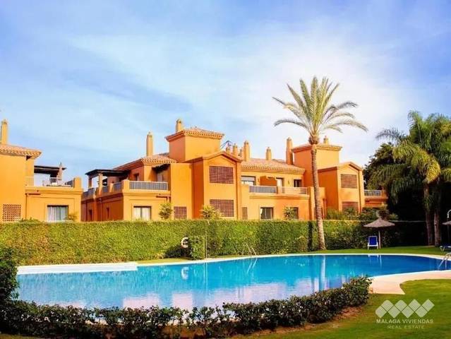 Planta baja en Venta en Pico Alcazaba en Benatalaya