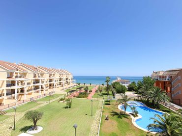 Penthouse with pool to rent in Las Marinas / Les Marines