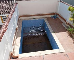 Piscina de Casa adosada en venda en Lucena amb Terrassa i Piscina