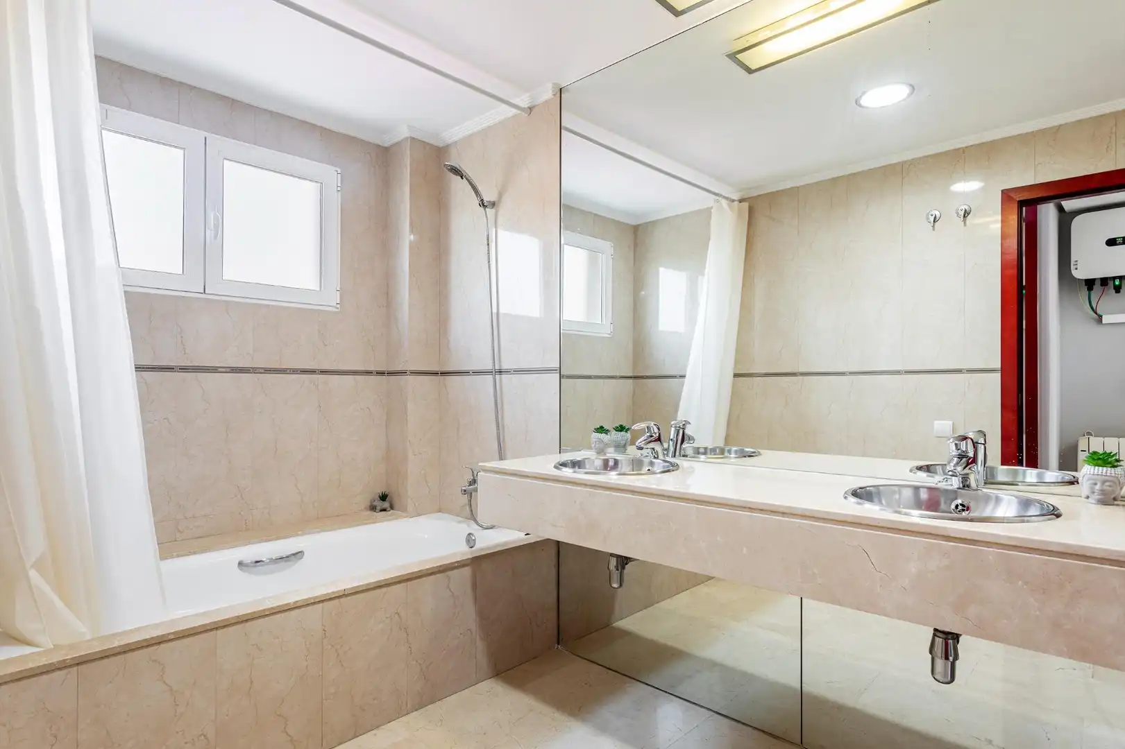 Baño de Casa o chalet en venta en Torrent con Aire acondicionado, Calefacción y Jardín privado