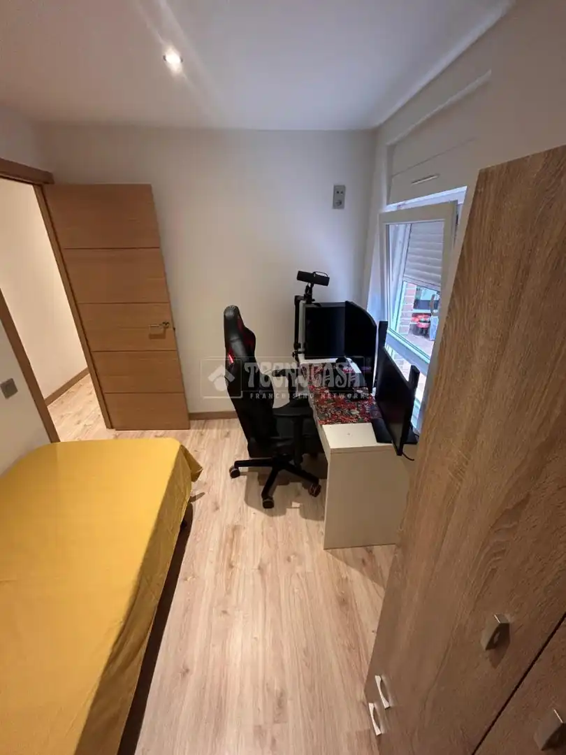 Piso en venta en Madrid con Calefacción y Terraza