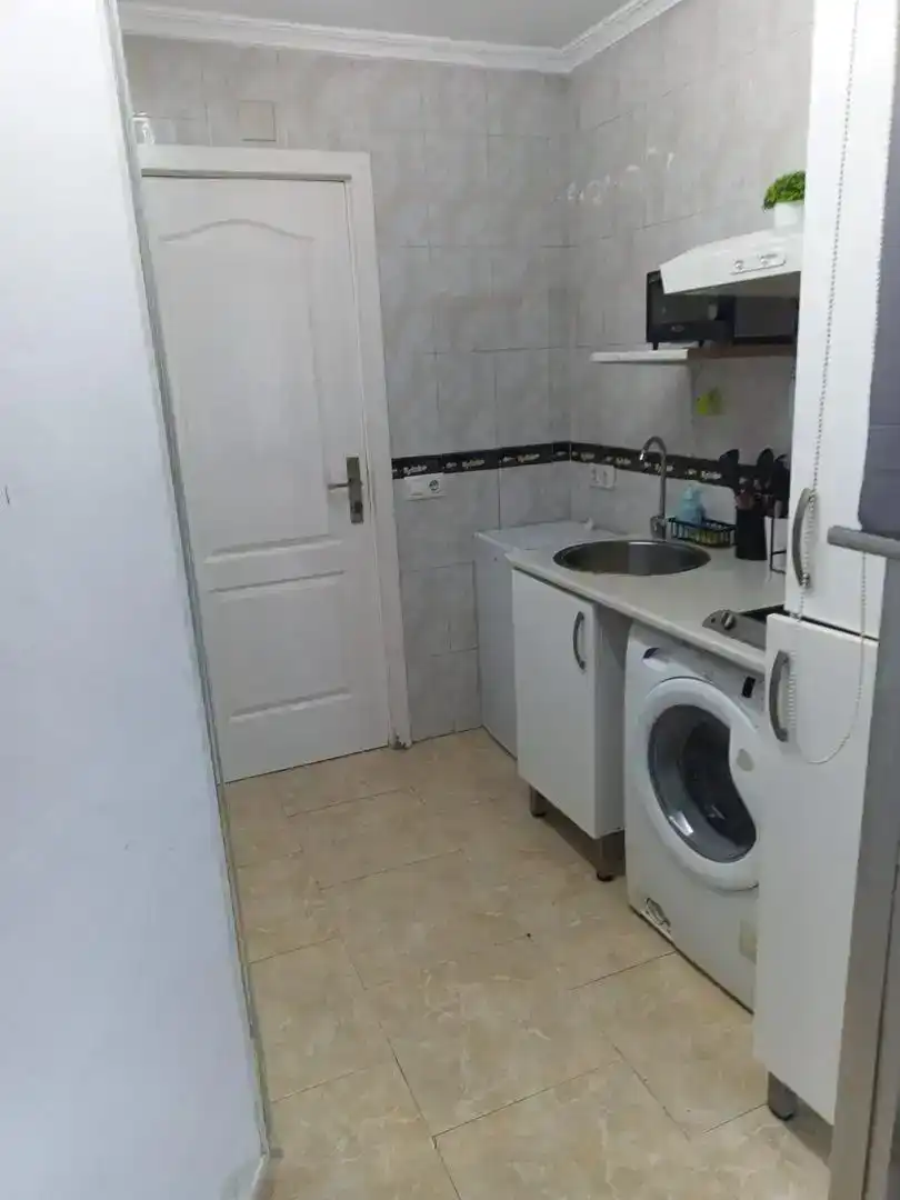 Cocina de Estudio de alquiler en Sevilla con Amueblado