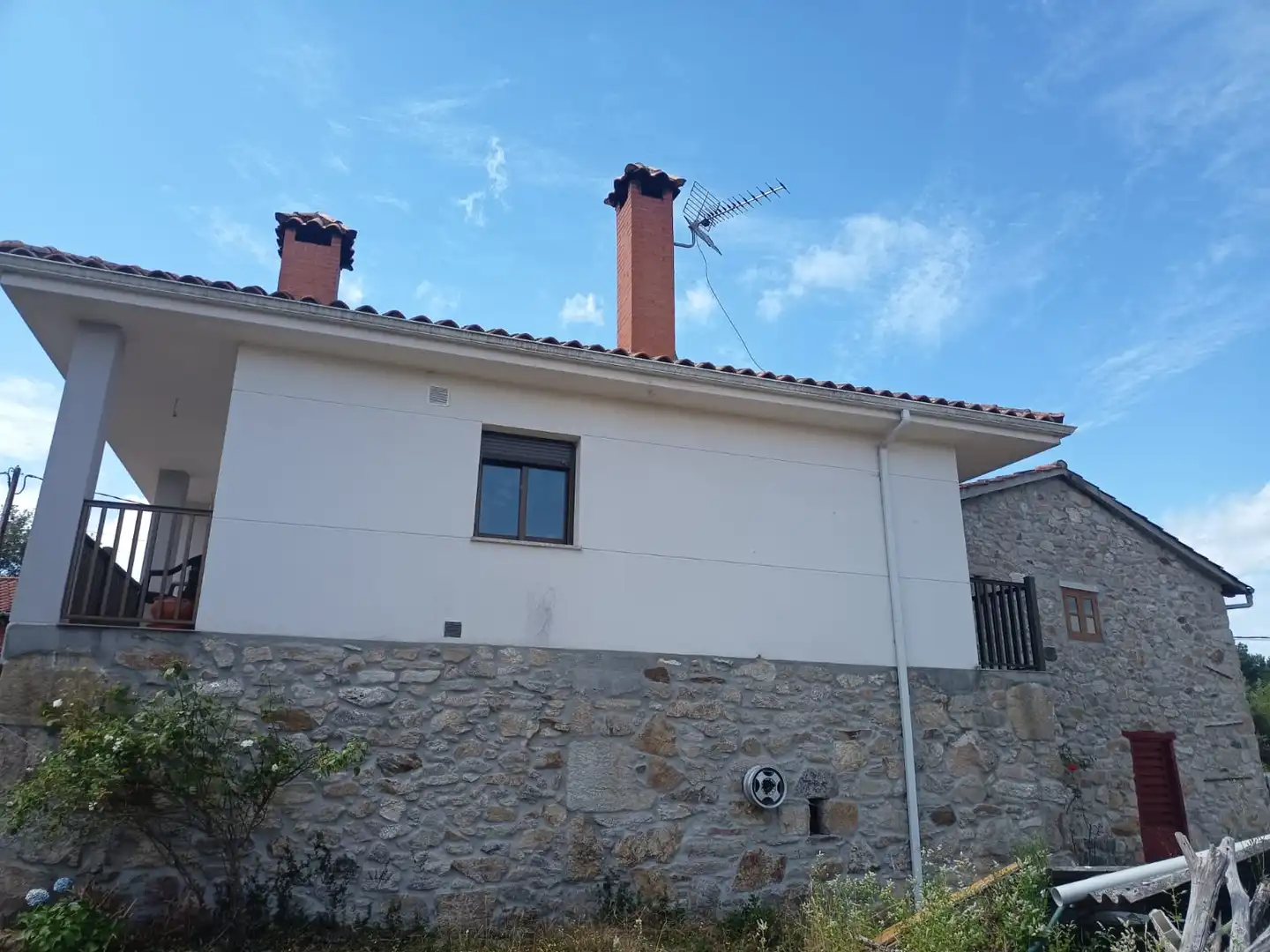Vista exterior de Casa o xalet en venda en Sober amb Jardí privat, Terrassa i Moblat