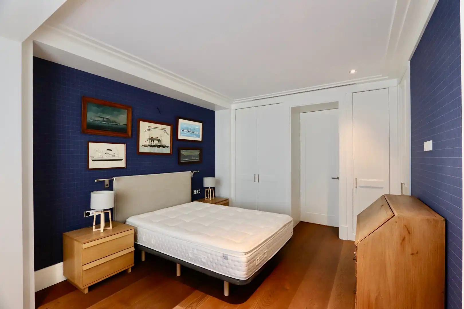 Bedroom of Flat for sale in Madrid  with Air Conditioner, Heating and Parquet flooring