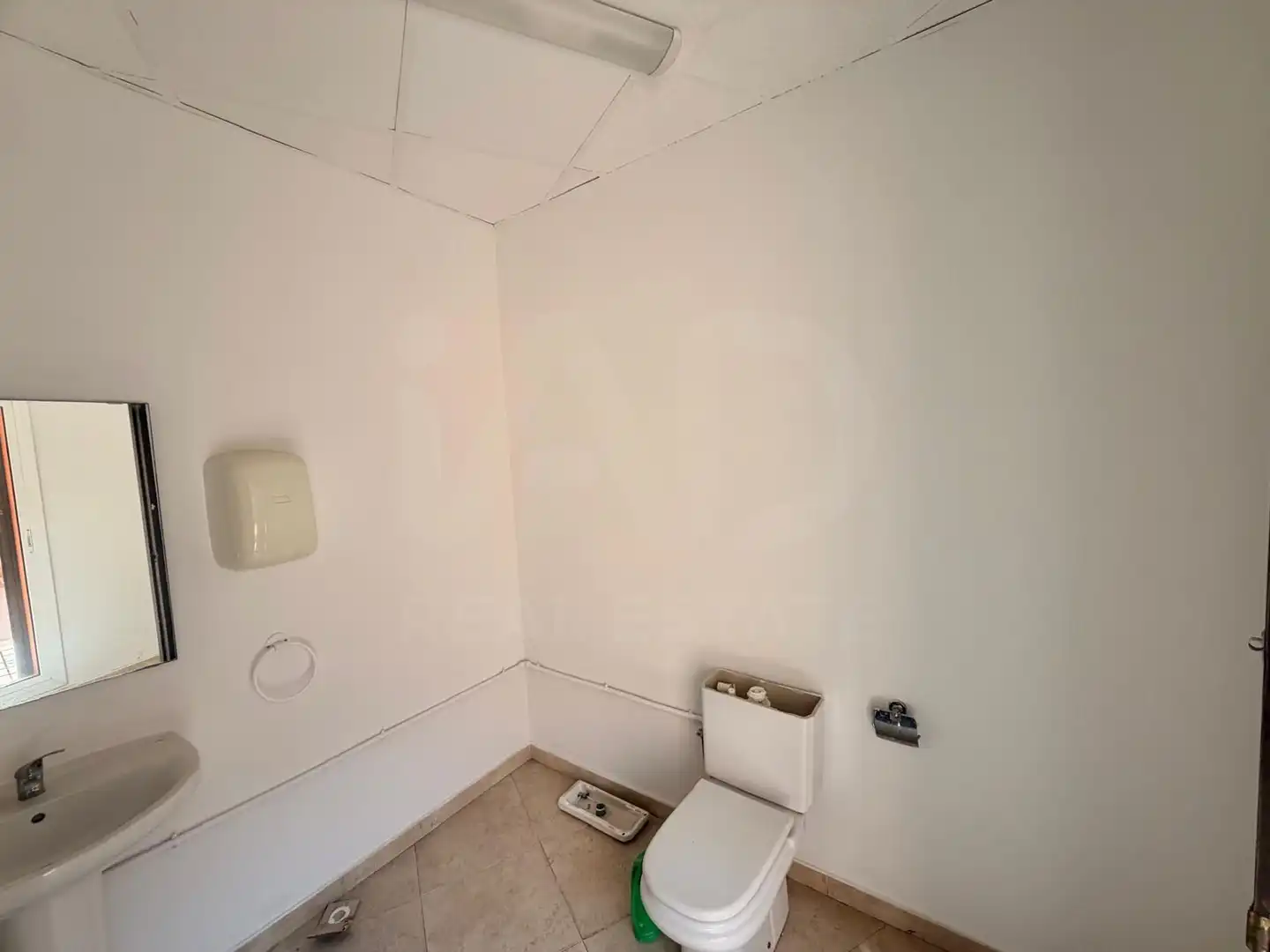 Local comercial en venda a Poble, imagen 12