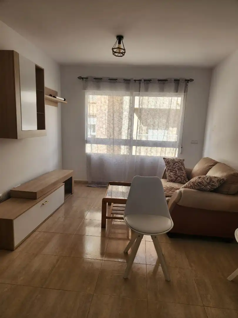 Sala de estar de Piso de alquiler en Águilas con Calefacción, Amueblado y Horno