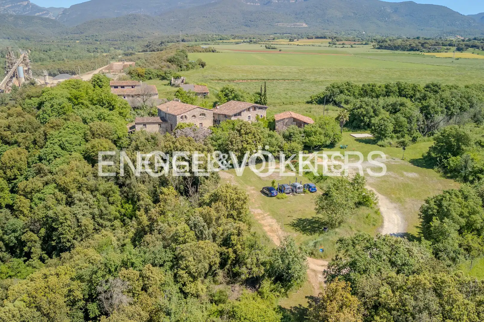 Finca rústica en venda en Argelaguer amb Calefacció, Jardí privat i Traster