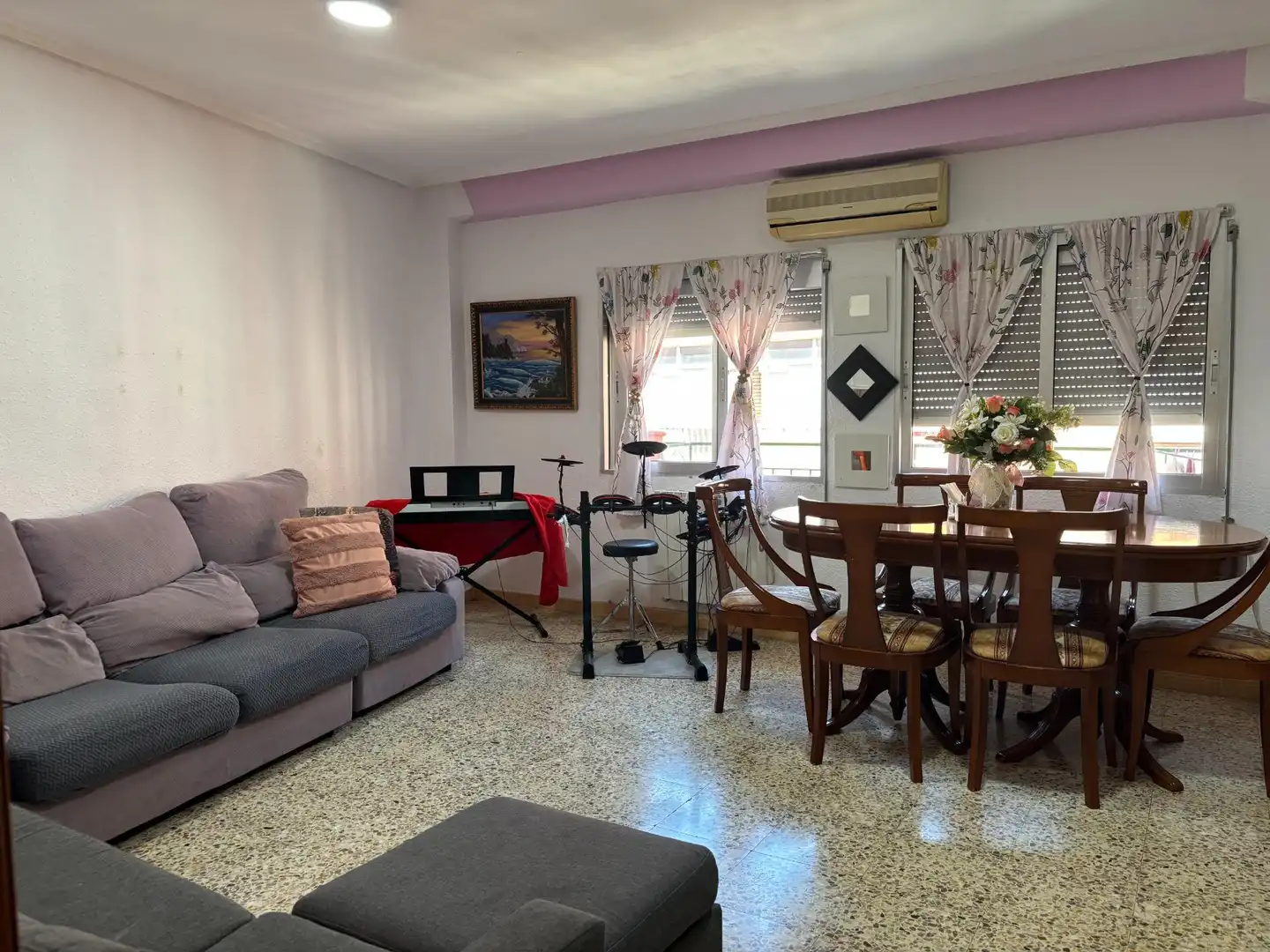 Sala de estar de Piso en venta en Zaragoza con Aire acondicionado, Calefacción y Amueblado