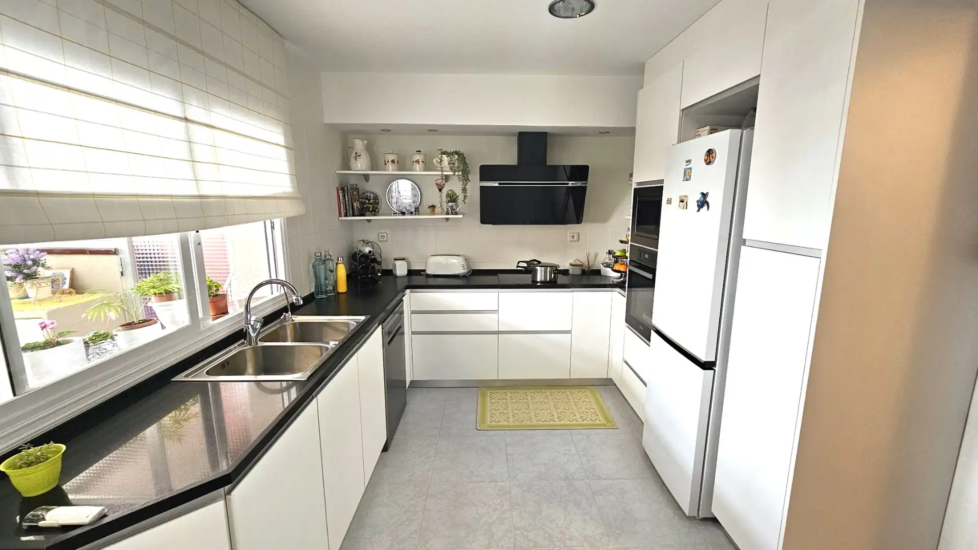 Cocina de Casa o chalet en venta en Sabadell con Aire acondicionado, Calefacción y Terraza