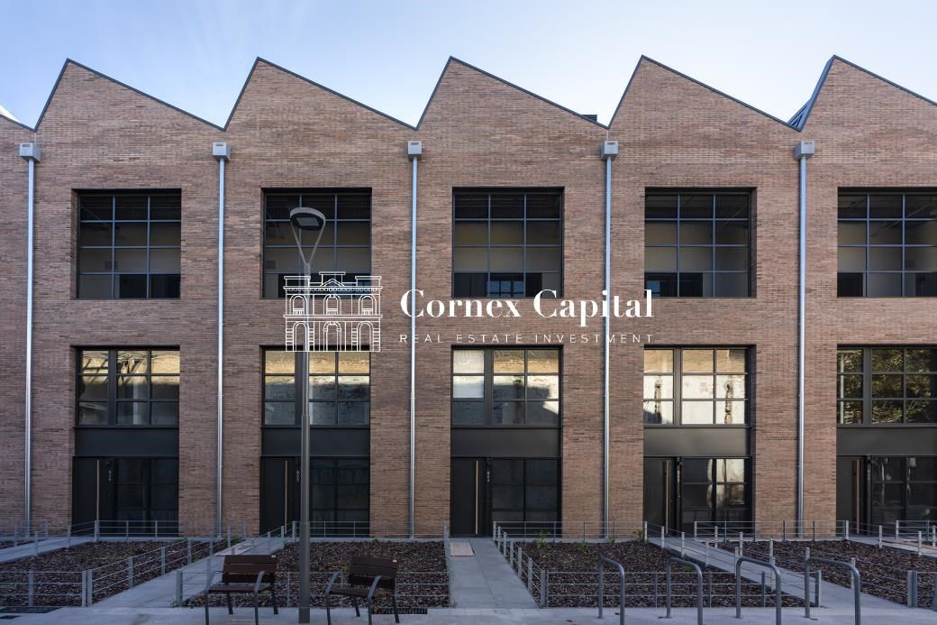 Vista exterior de Pis en venda en  Barcelona Capital amb Aire condicionat i Calefacció