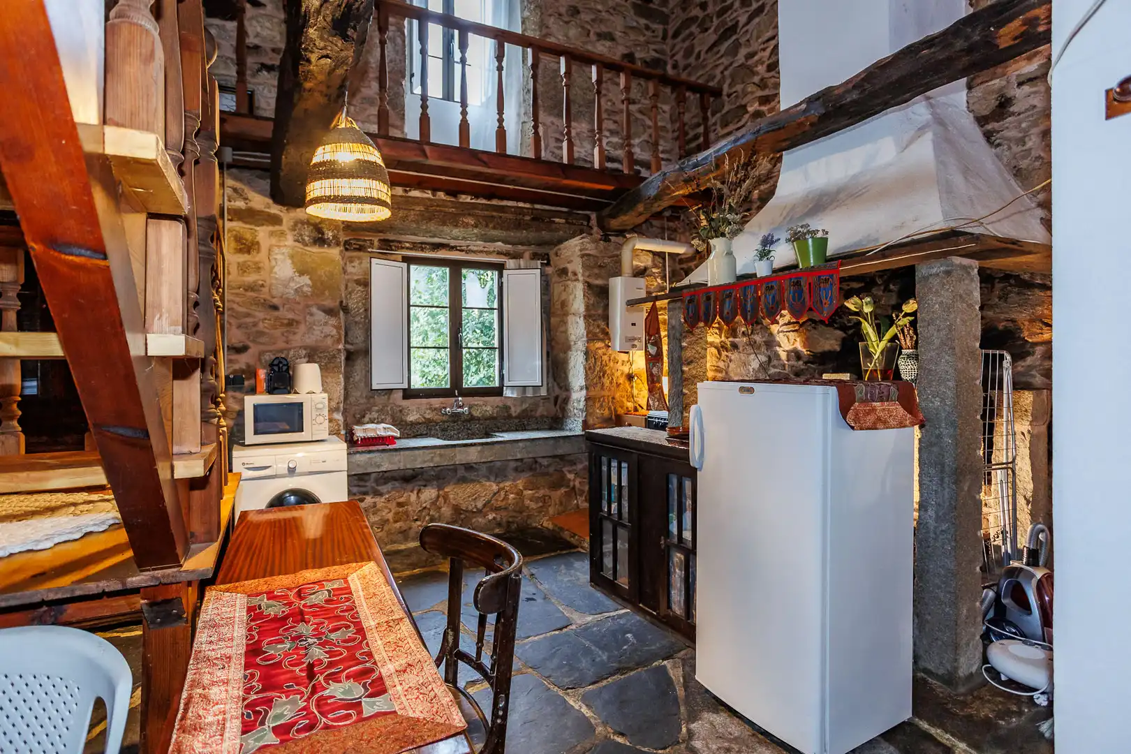 Kitchen of Country homes for sale in Guitiriz  with Furnished