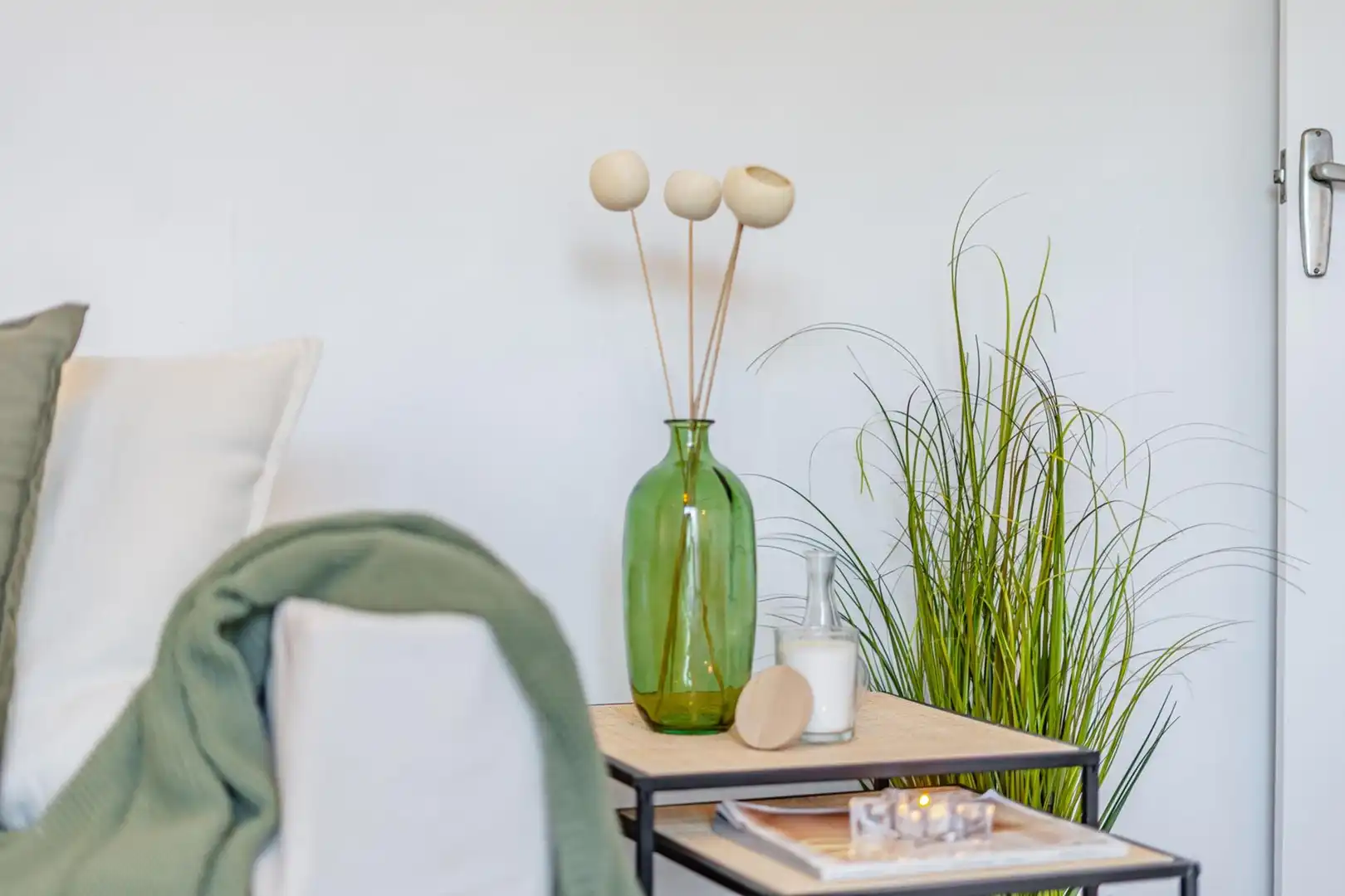 Living room of Flat for sale in Madrid  with Air Conditioner, Terrace and Balcony