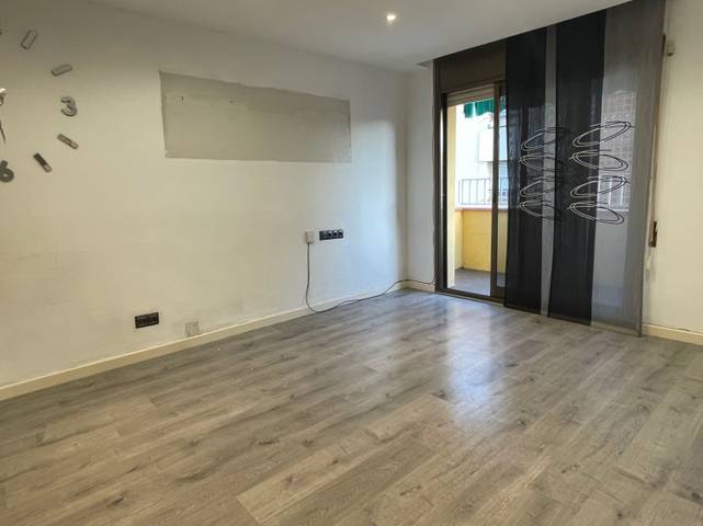 Piso en Venta en Sant Vicenç Dels Horts