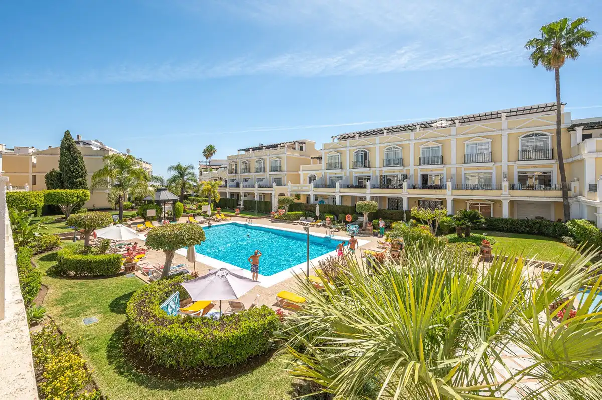 Apartament amb piscina en venda a Nueva Andalucía, imagen 9