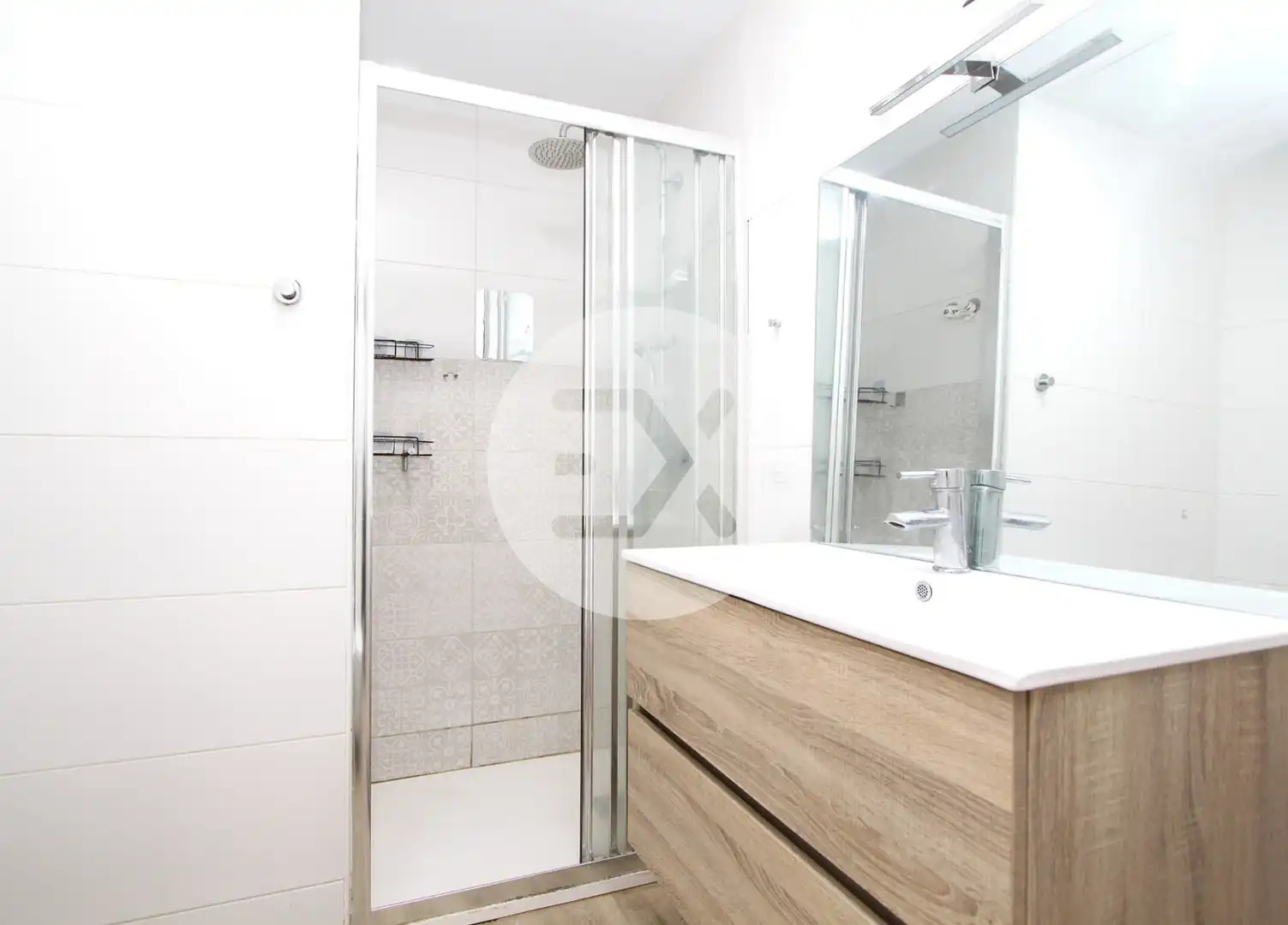 Bathroom of Flat for sale in Castelldefels  with Air Conditioner, Heating and Oven