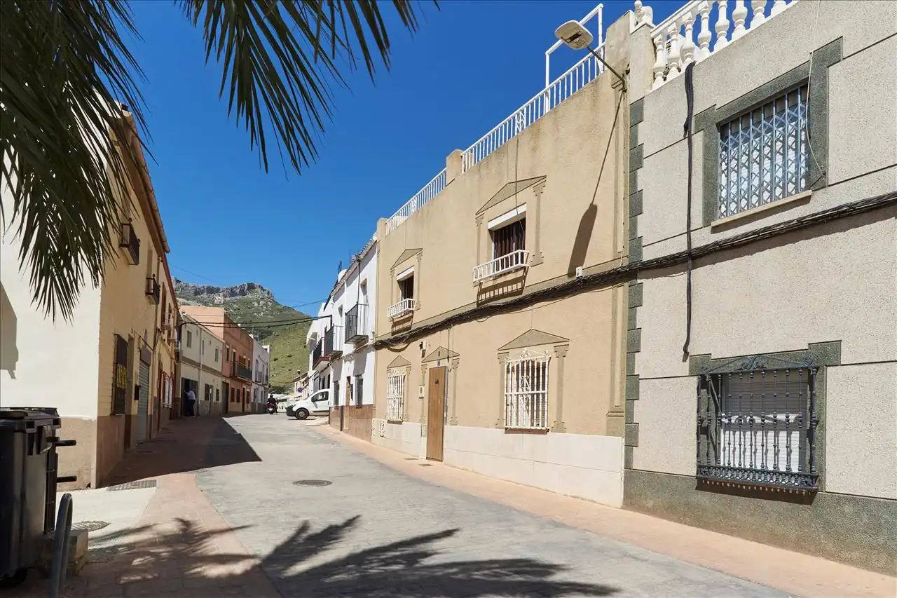 Vista exterior de Casa adosada en venta en Jaén con Terraza