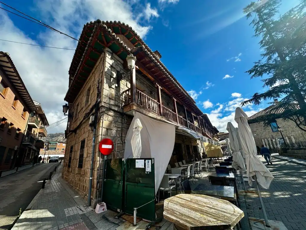 Edificio en venta en Manzanares El Real