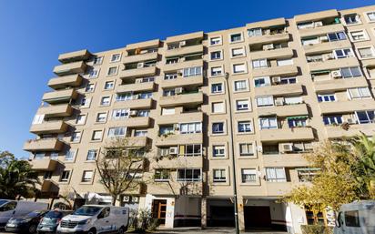 Außenansicht von Wohnung zum verkauf in  Zaragoza Capital mit Klimaanlage, Heizung und Terrasse